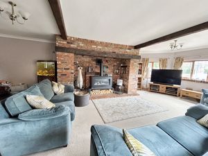 Lounge- click for photo gallery